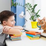 Cats are always patient with children